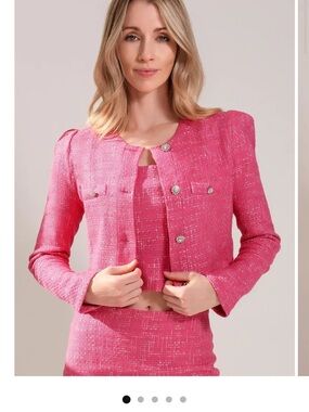 Cropped Pink Tweed Blazer Jacket with Decorative Buttons